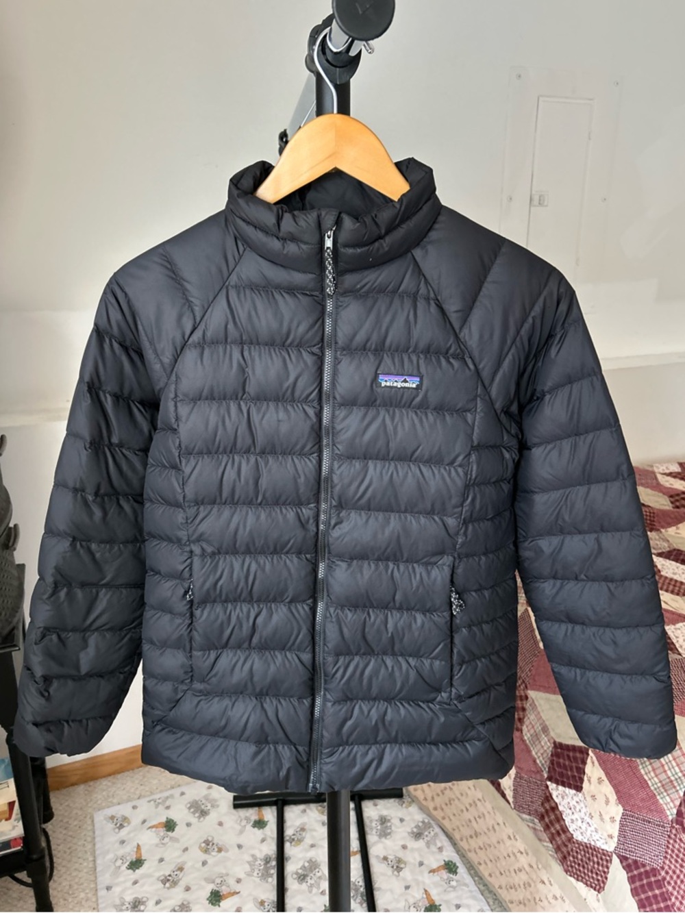 Patagonia Kids Drop Tail Down Sweater Puffer Jacket Black XL 14